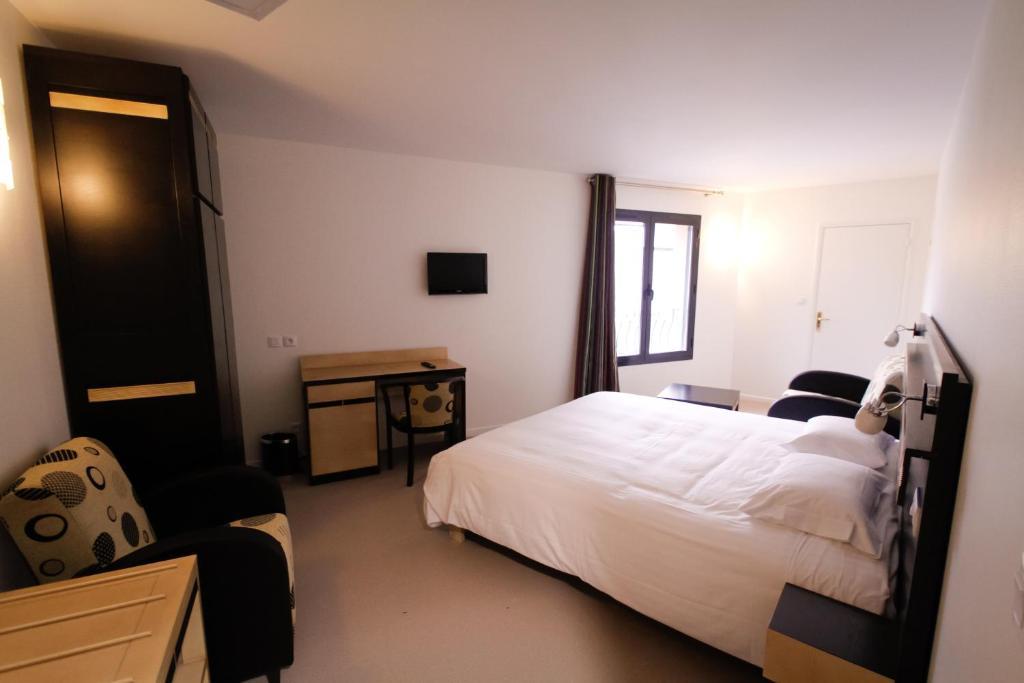 Logis Hotel Restaurant Auberge De La Xaintrie Saint-Privat  Δωμάτιο φωτογραφία