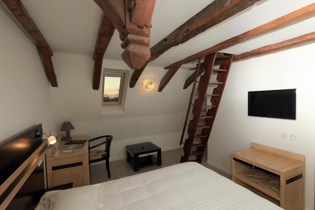 Logis Hotel Restaurant Auberge De La Xaintrie Saint-Privat  Δωμάτιο φωτογραφία