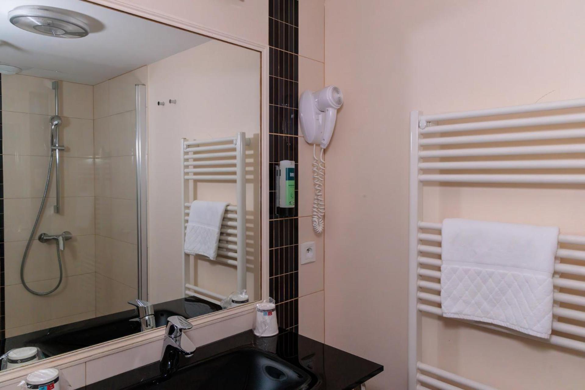 Logis Hotel Restaurant Auberge De La Xaintrie Saint-Privat  Εξωτερικό φωτογραφία