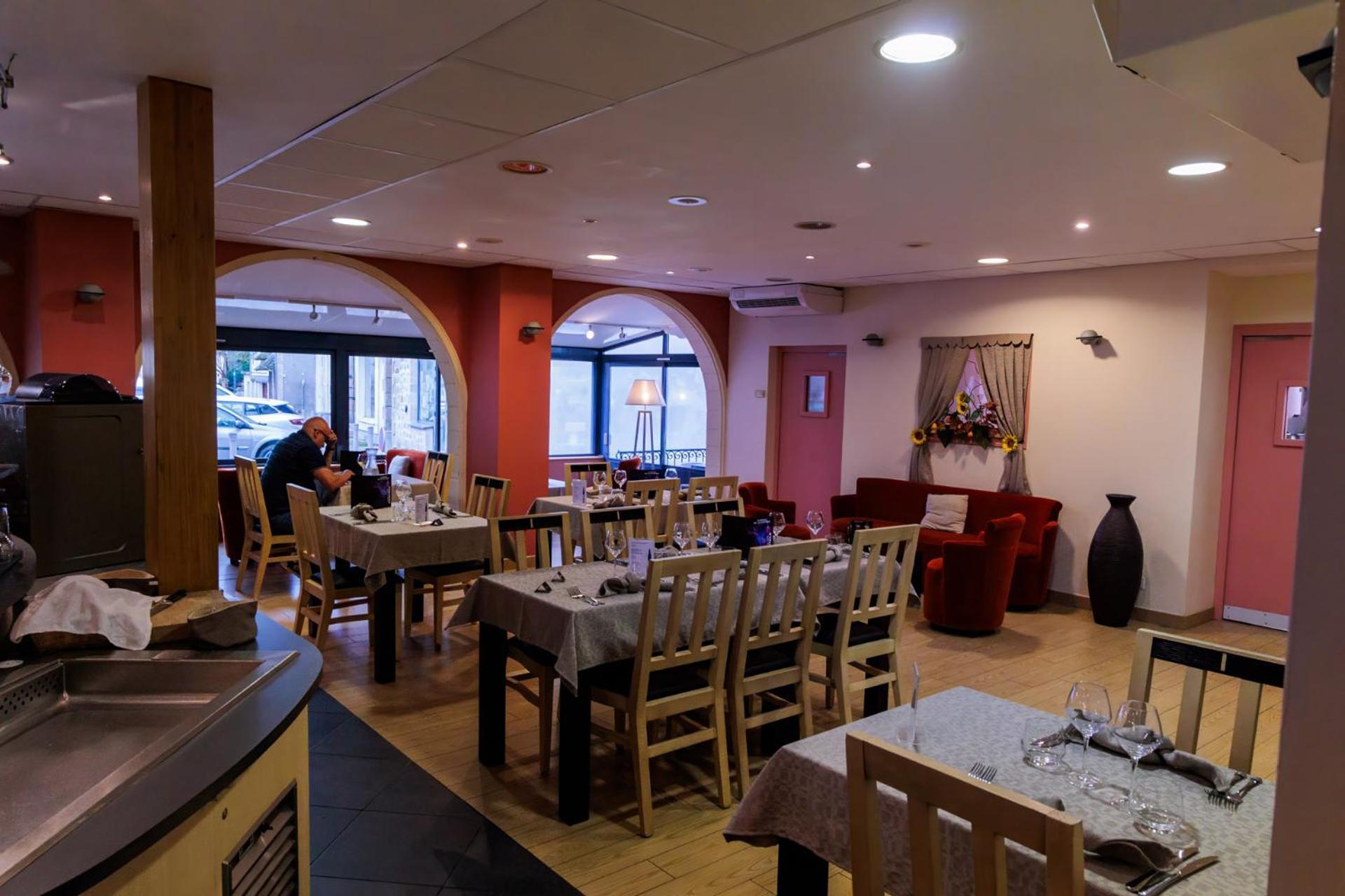 Logis Hotel Restaurant Auberge De La Xaintrie Saint-Privat  Εξωτερικό φωτογραφία